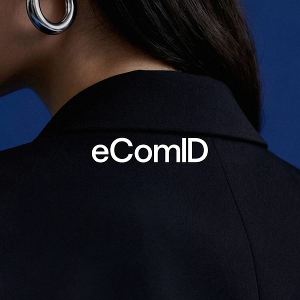 Back collar logo
